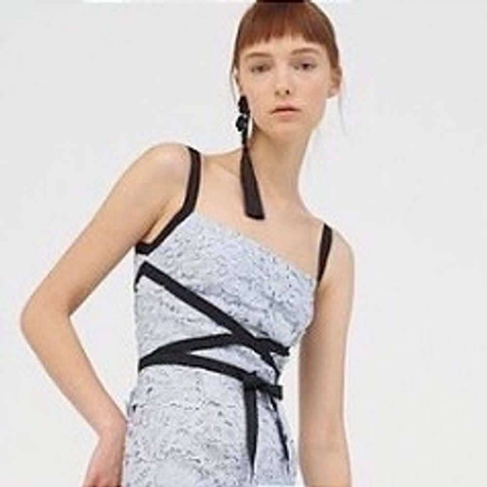 Sachin & Babi Noir Floral Guipure Lace Peplum Light Blue‎ Contrast Top Size 4